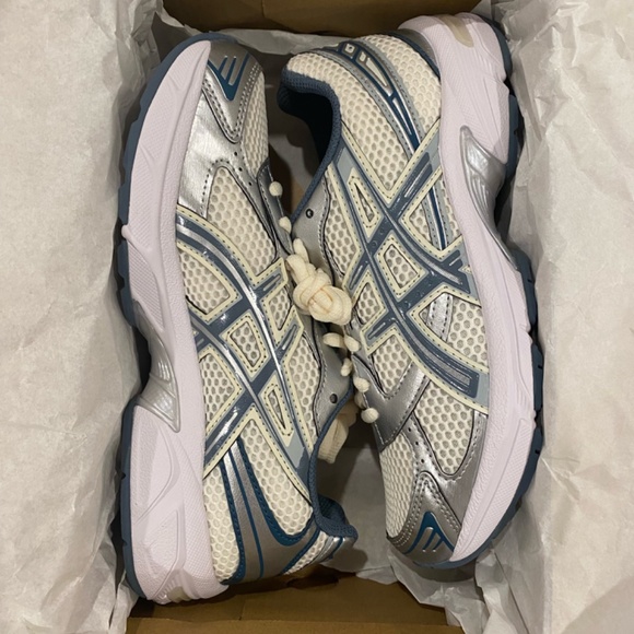 ASICS 1130 - Picture 3 of 7